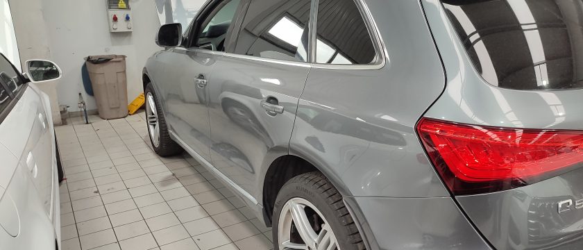 Coche usado inspeccionado para reclamar una averÃa